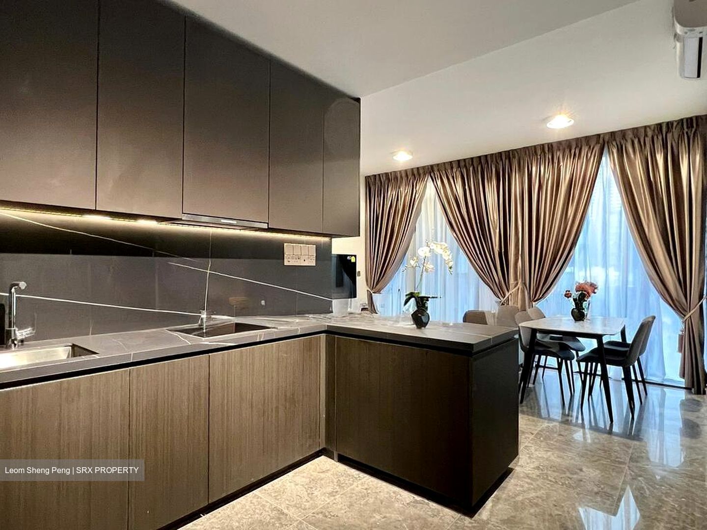 Holland Park (D10), Condominium #566202511